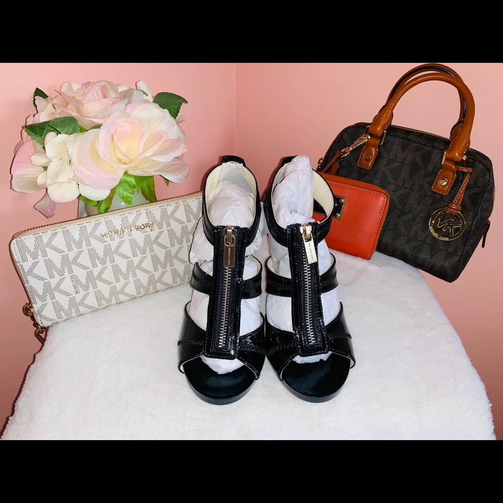 ✨NEW✨ Michael Kors Black Berkeley Strap High Heels